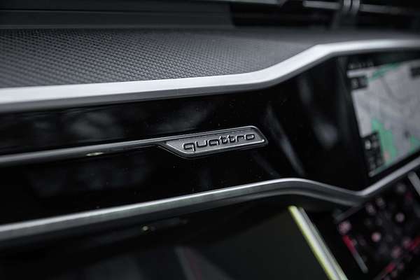 2022 Audi RS6  C8