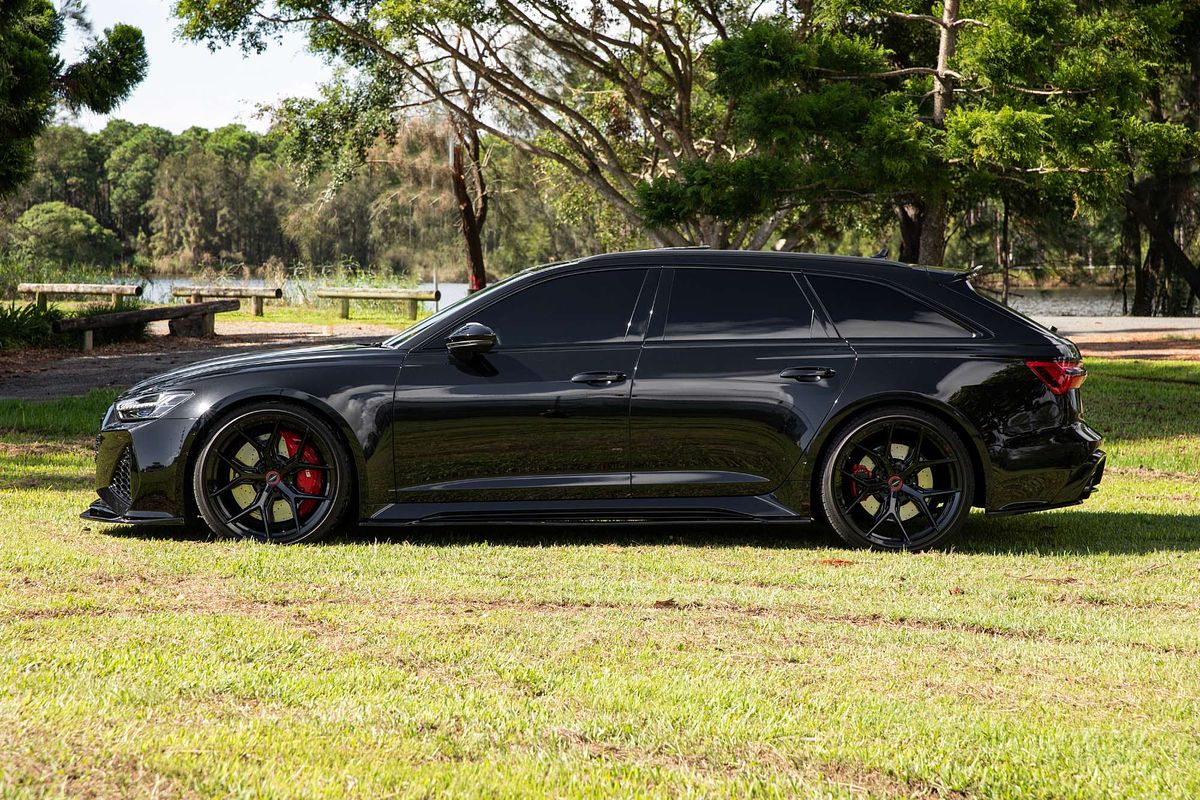 2022 Audi RS6  C8