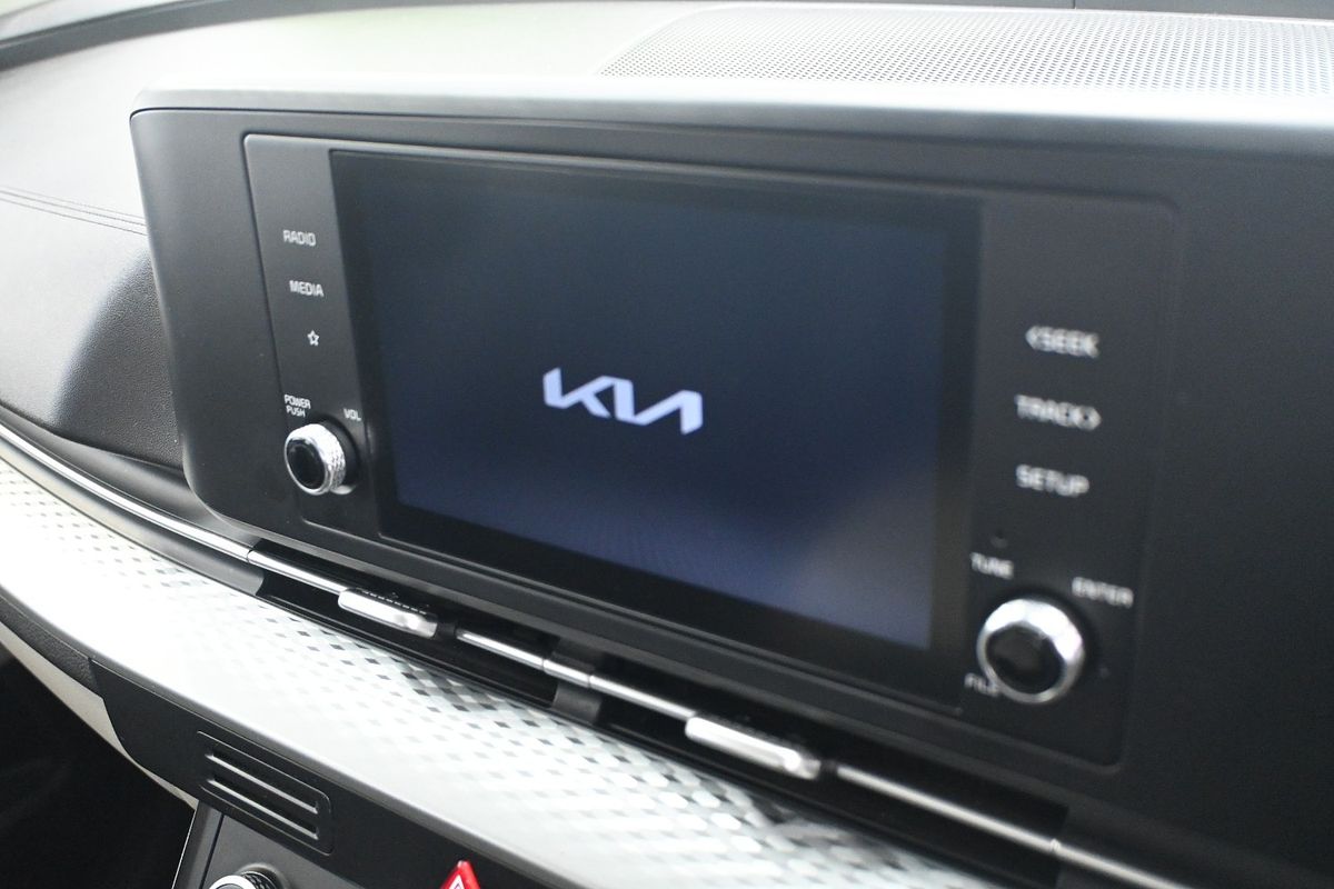 2023 Kia Carnival S KA4
