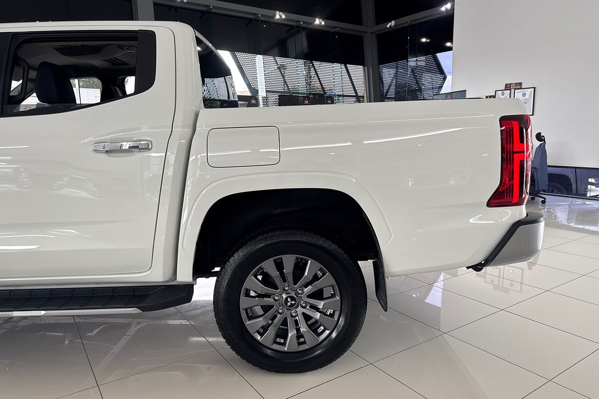 2024 Mitsubishi Triton GLS MV 4X4