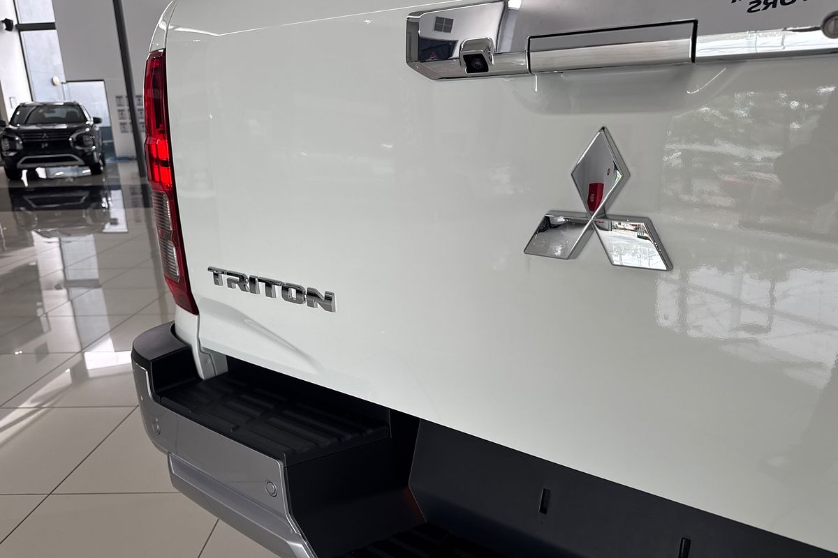 2024 Mitsubishi Triton GLS MV 4X4