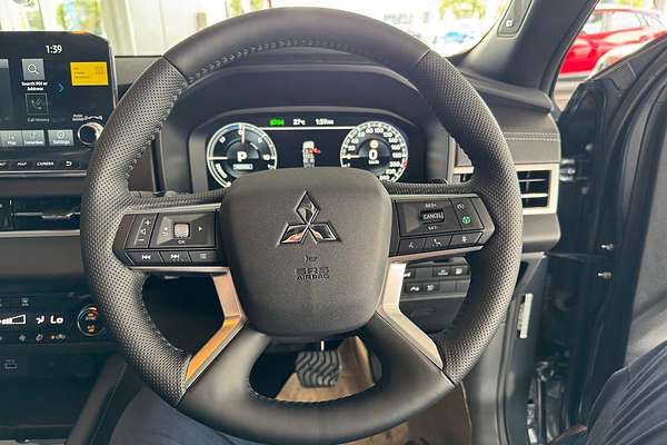 2024 Mitsubishi Outlander PHEV GSR ZM