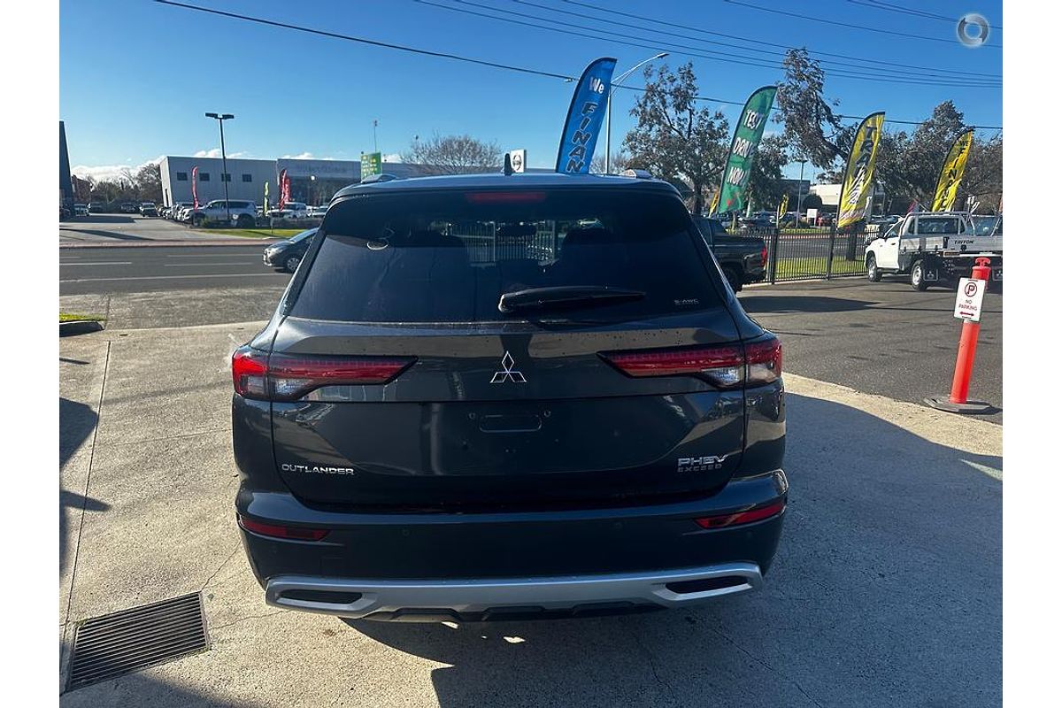 2024 Mitsubishi Outlander PHEV Exceed ZM
