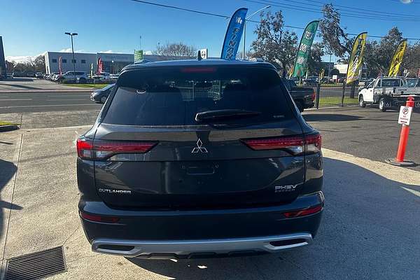 2024 Mitsubishi Outlander PHEV Exceed ZM
