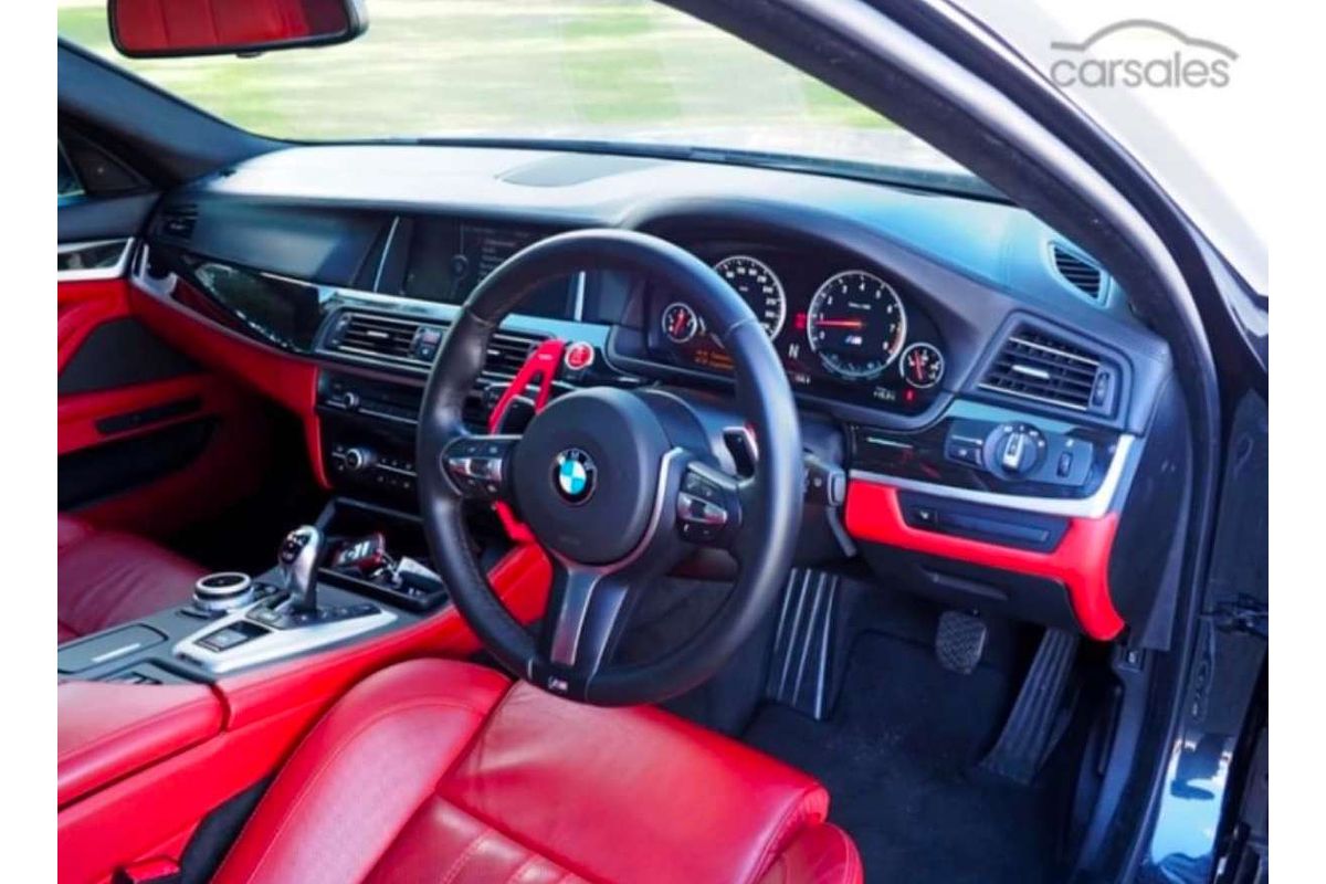 2012 BMW M5  F10
