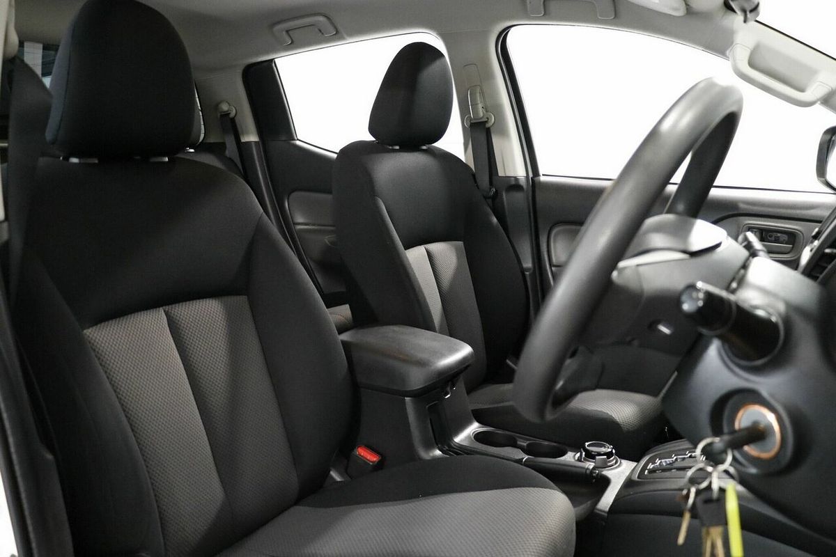 2017 Mitsubishi Triton GLX MQ 4X4