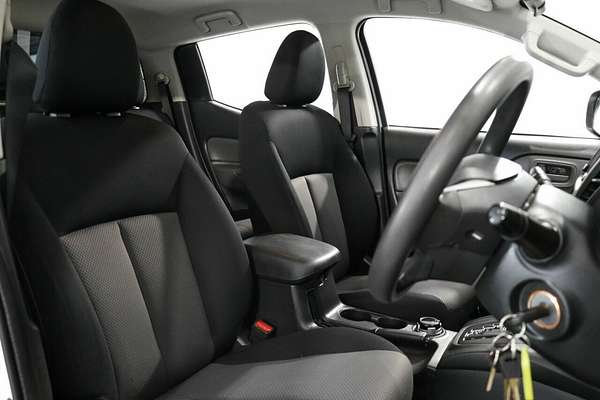 2017 Mitsubishi Triton GLX MQ 4X4