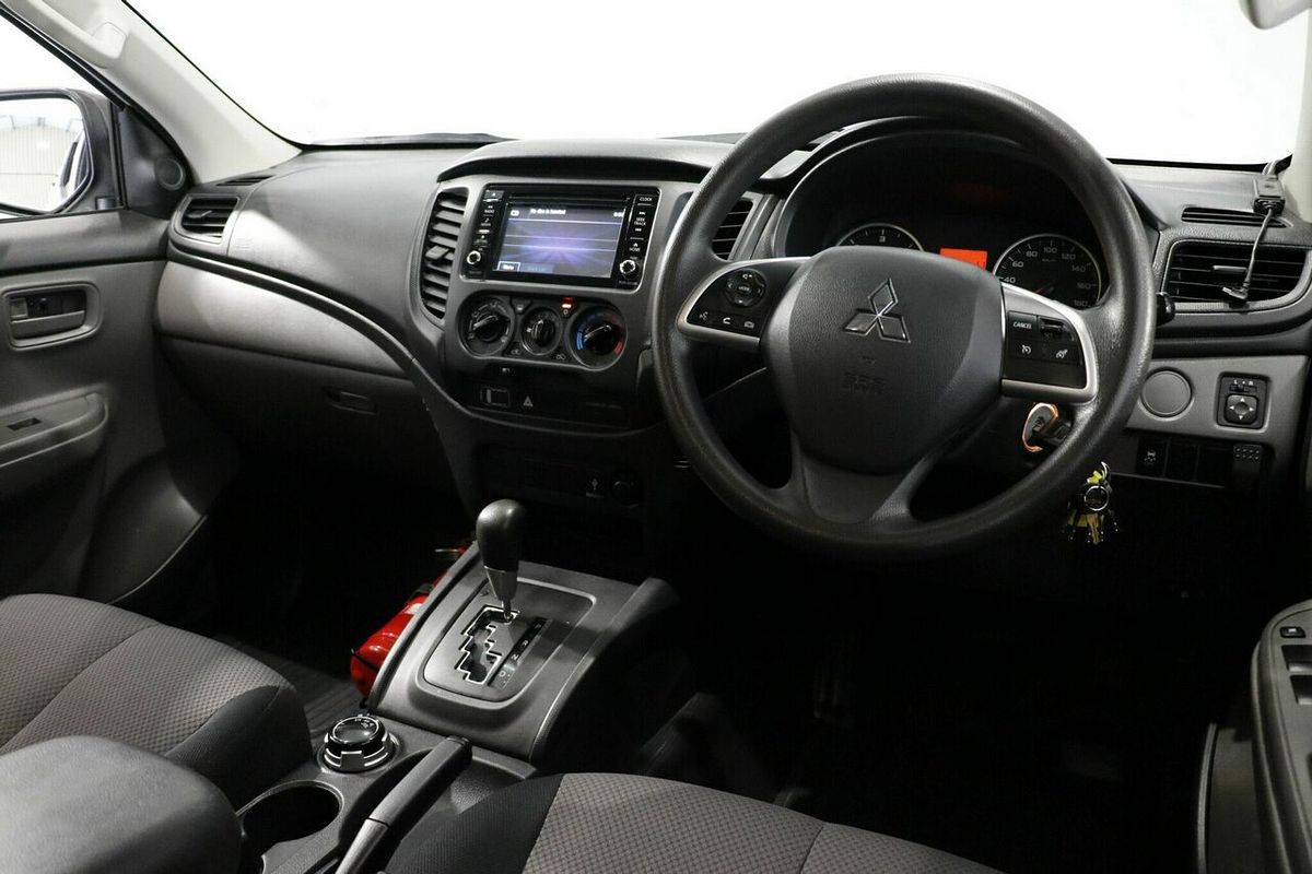 2017 Mitsubishi Triton GLX MQ 4X4
