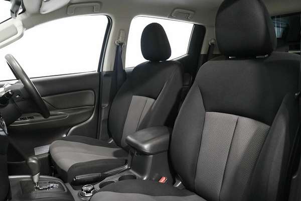 2017 Mitsubishi Triton GLX MQ 4X4