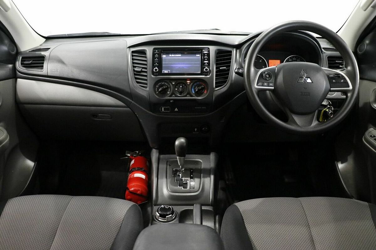 2017 Mitsubishi Triton GLX MQ 4X4