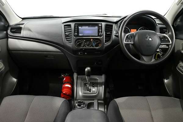2017 Mitsubishi Triton GLX MQ 4X4