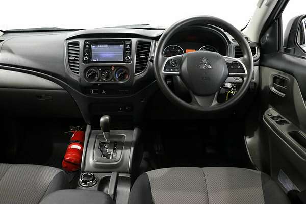 2017 Mitsubishi Triton GLX MQ 4X4