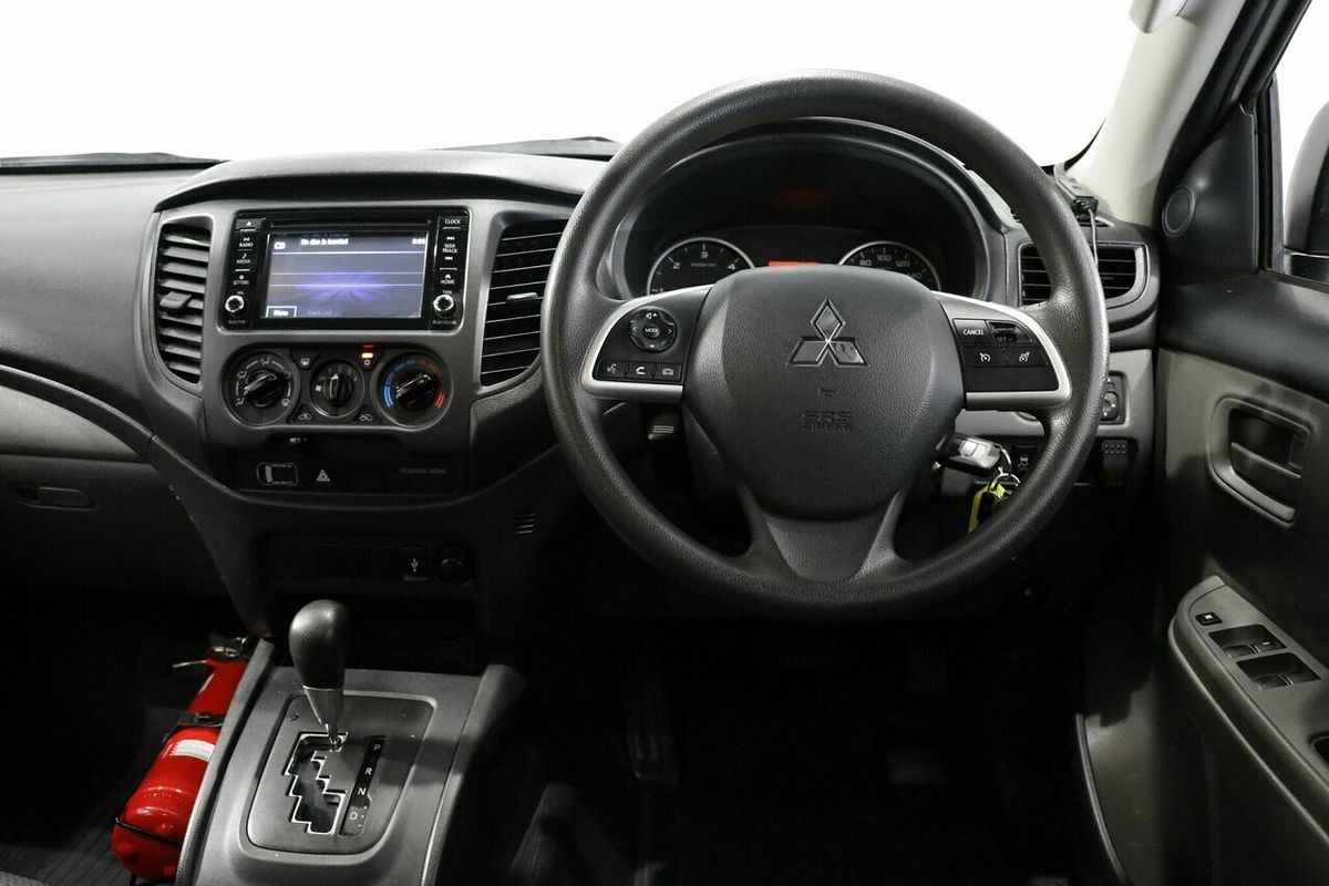2017 Mitsubishi Triton GLX MQ 4X4