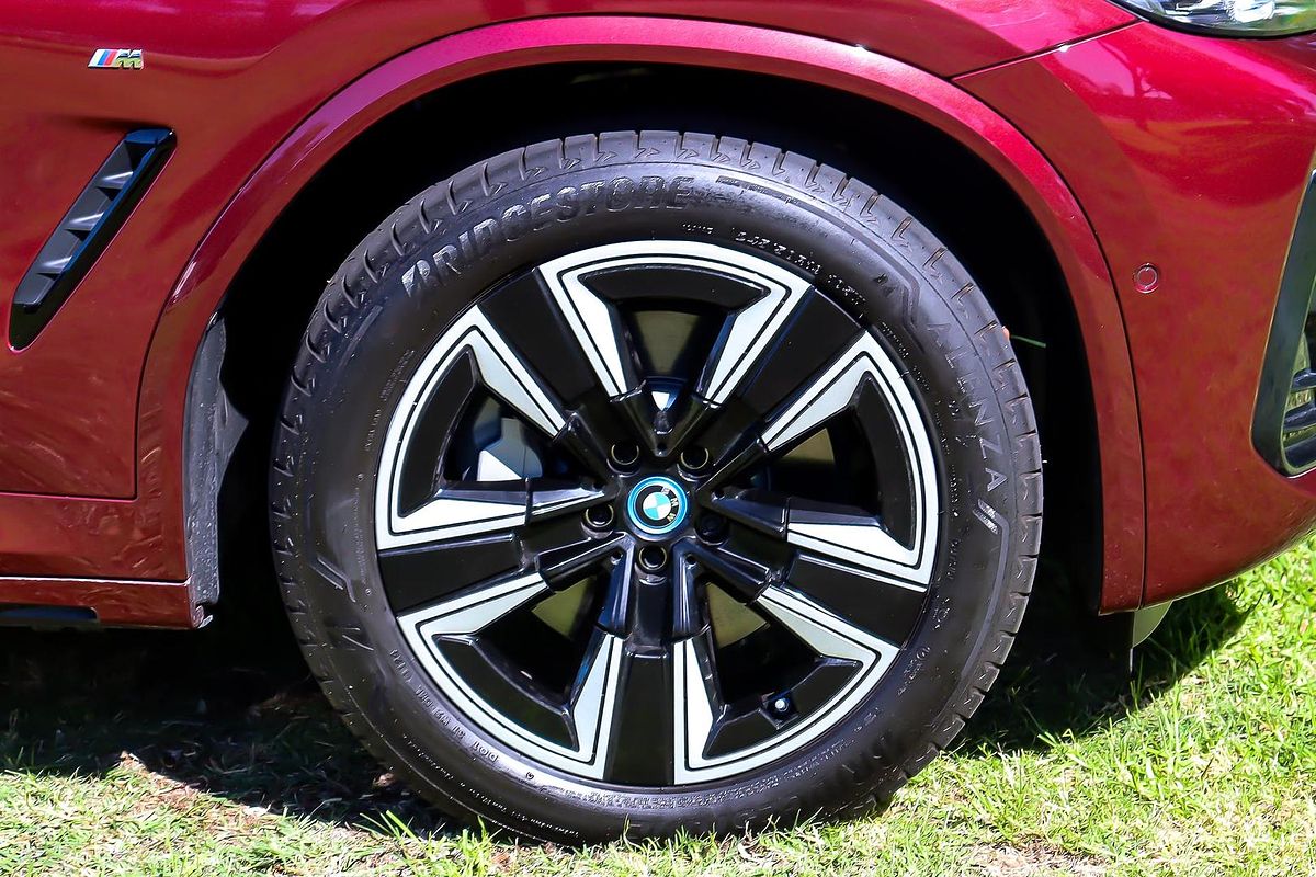 2024 BMW iX3 M Sport G08