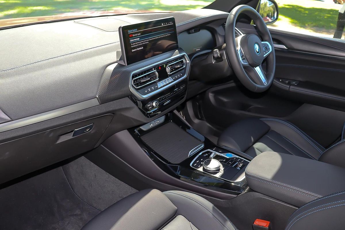2024 BMW iX3 M Sport G08