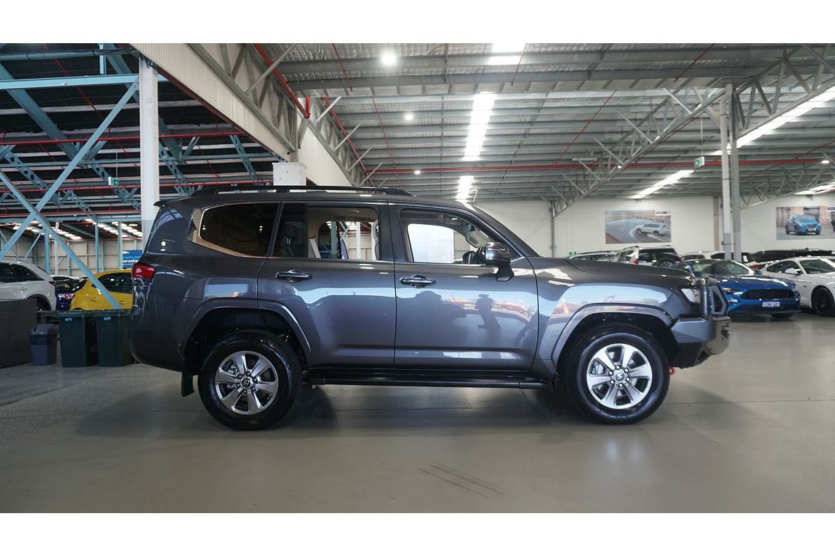 2024 Toyota Landcruiser VX FJA300R