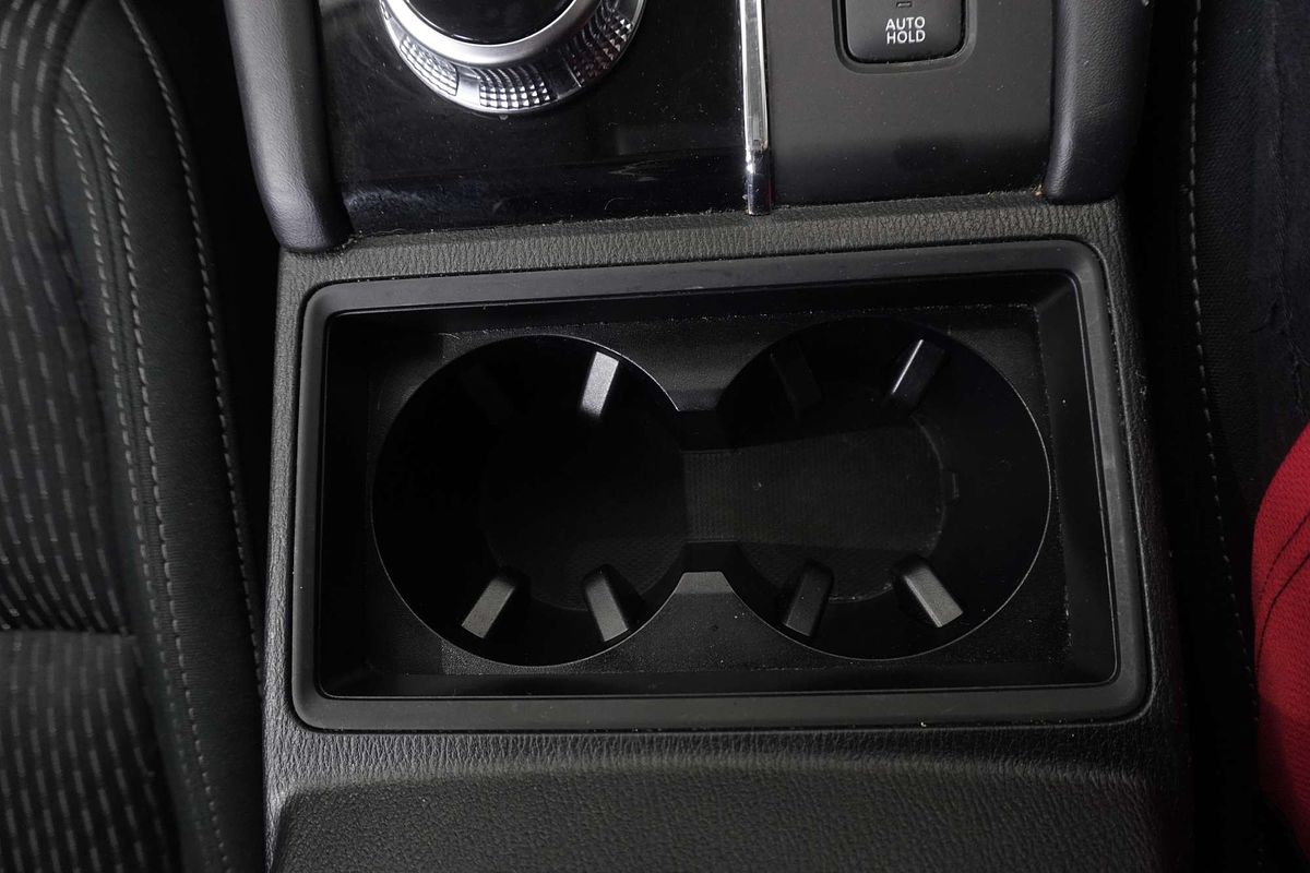 2023 Mitsubishi Outlander ES ZM