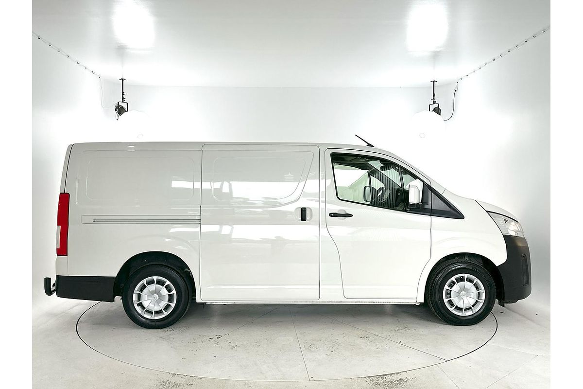2022 Toyota Hiace GDH300R LWB