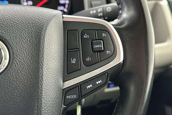 2022 Toyota Hiace GDH300R LWB