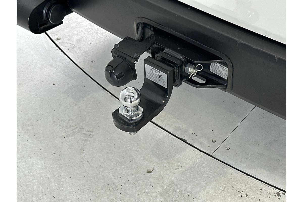 2022 Toyota Hiace GDH300R LWB