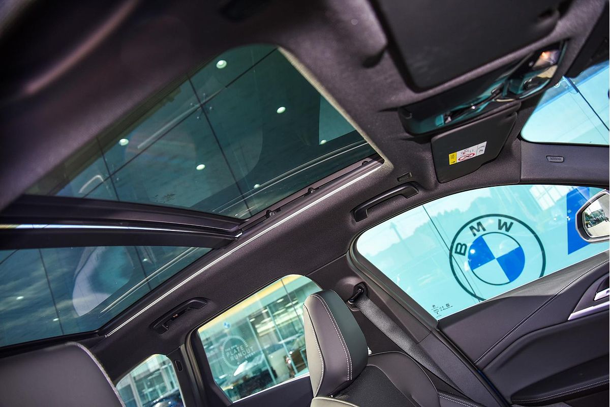 2024 BMW iX2 eDrive20 M Sport U10