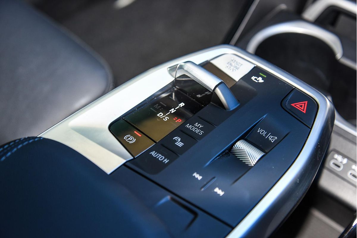 2024 BMW iX2 eDrive20 M Sport U10