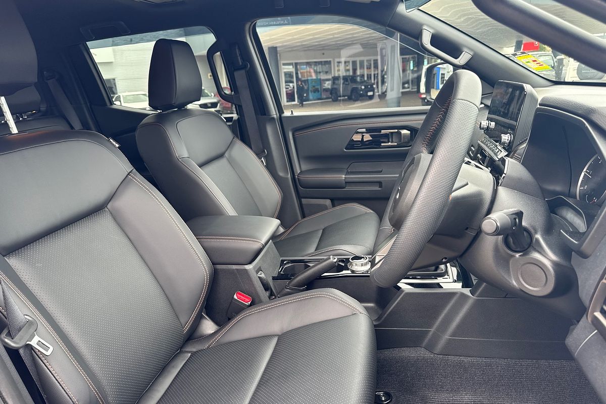 2024 Mitsubishi Triton GSR MV 4X4