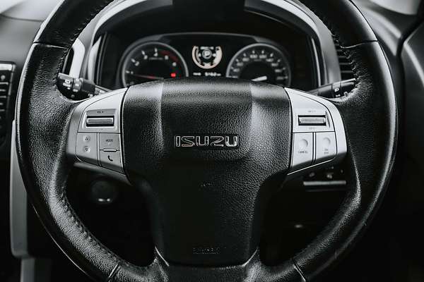 2016 Isuzu MU-X LS-T