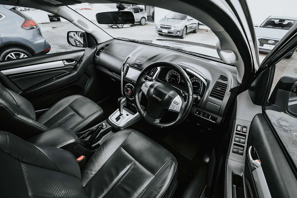 2016 Isuzu MU-X LS-T