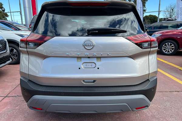 2025 Nissan X-TRAIL ST-L T33