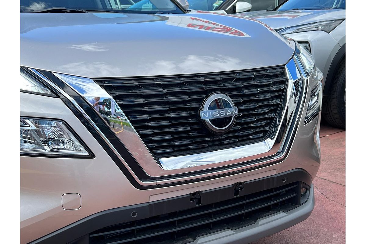 2025 Nissan X-TRAIL ST-L T33