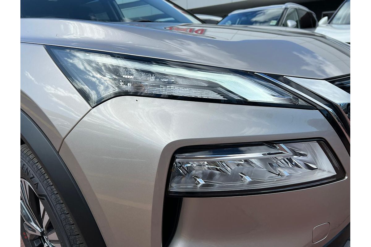 2025 Nissan X-TRAIL ST-L T33