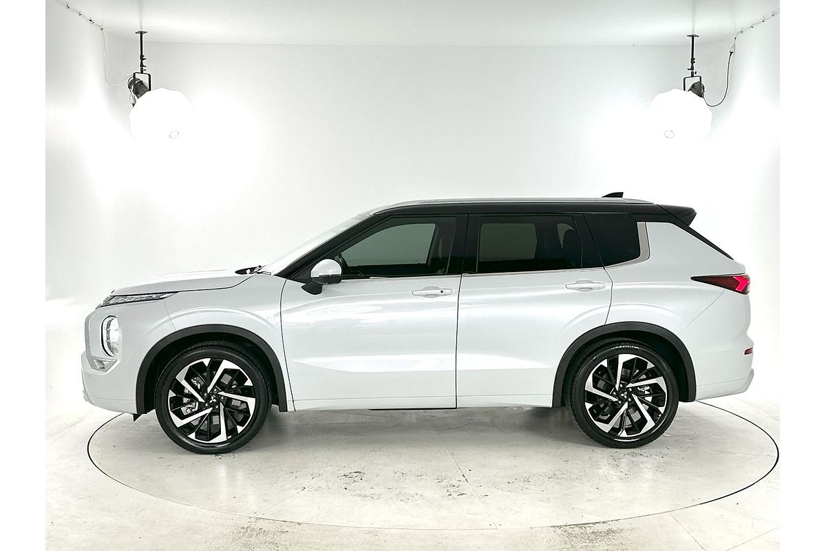 2024 Mitsubishi Outlander Exceed Tourer ZM