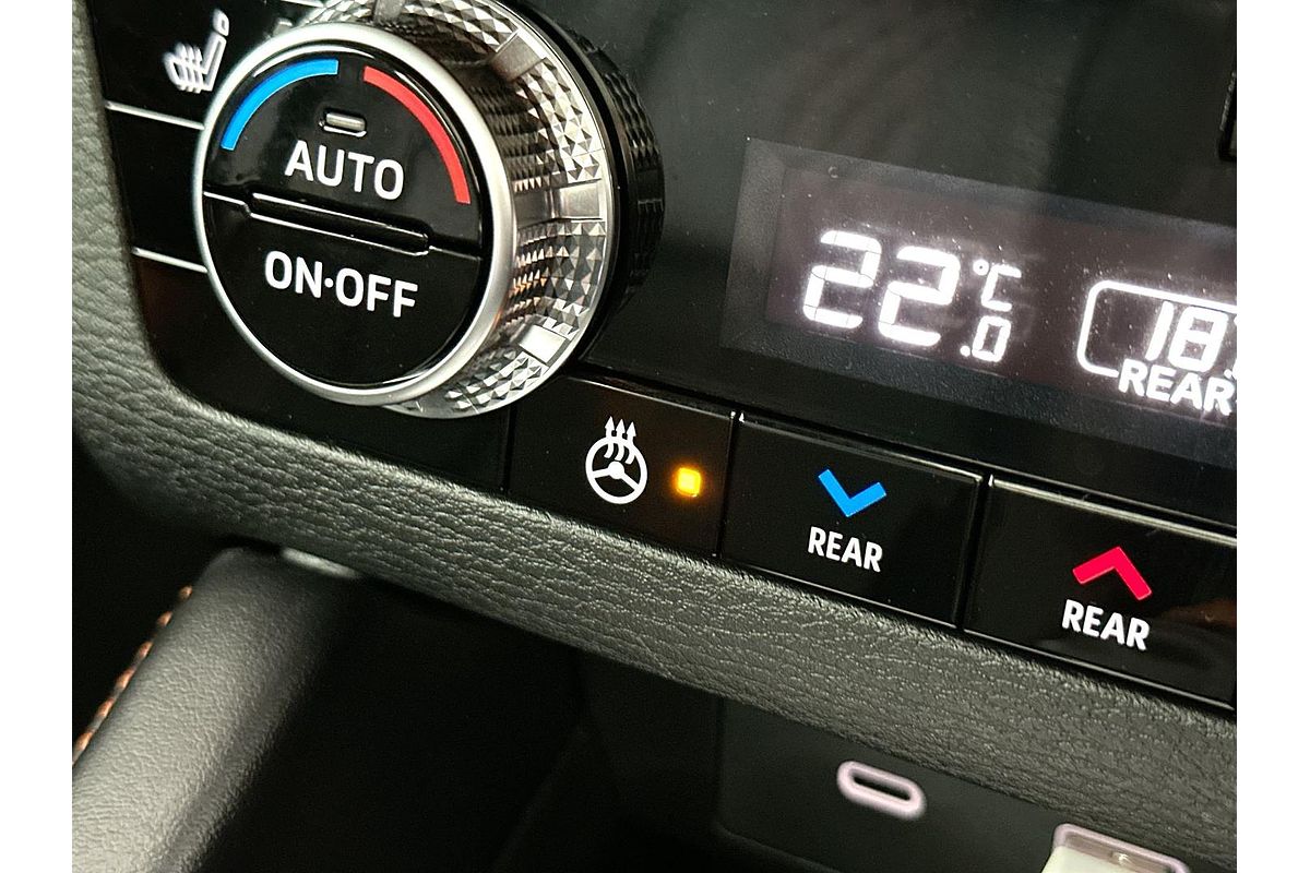 2024 Mitsubishi Outlander Exceed Tourer ZM