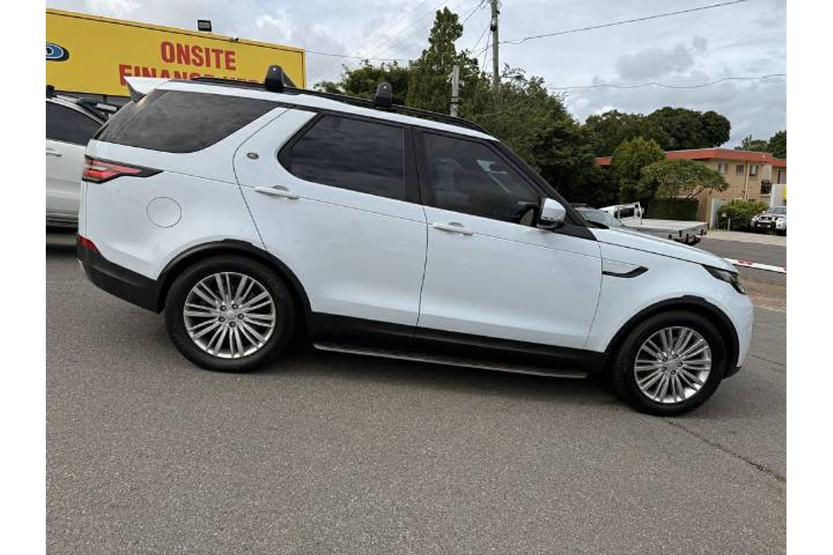 2017 Land Rover Discovery TD6 HSE Series 5