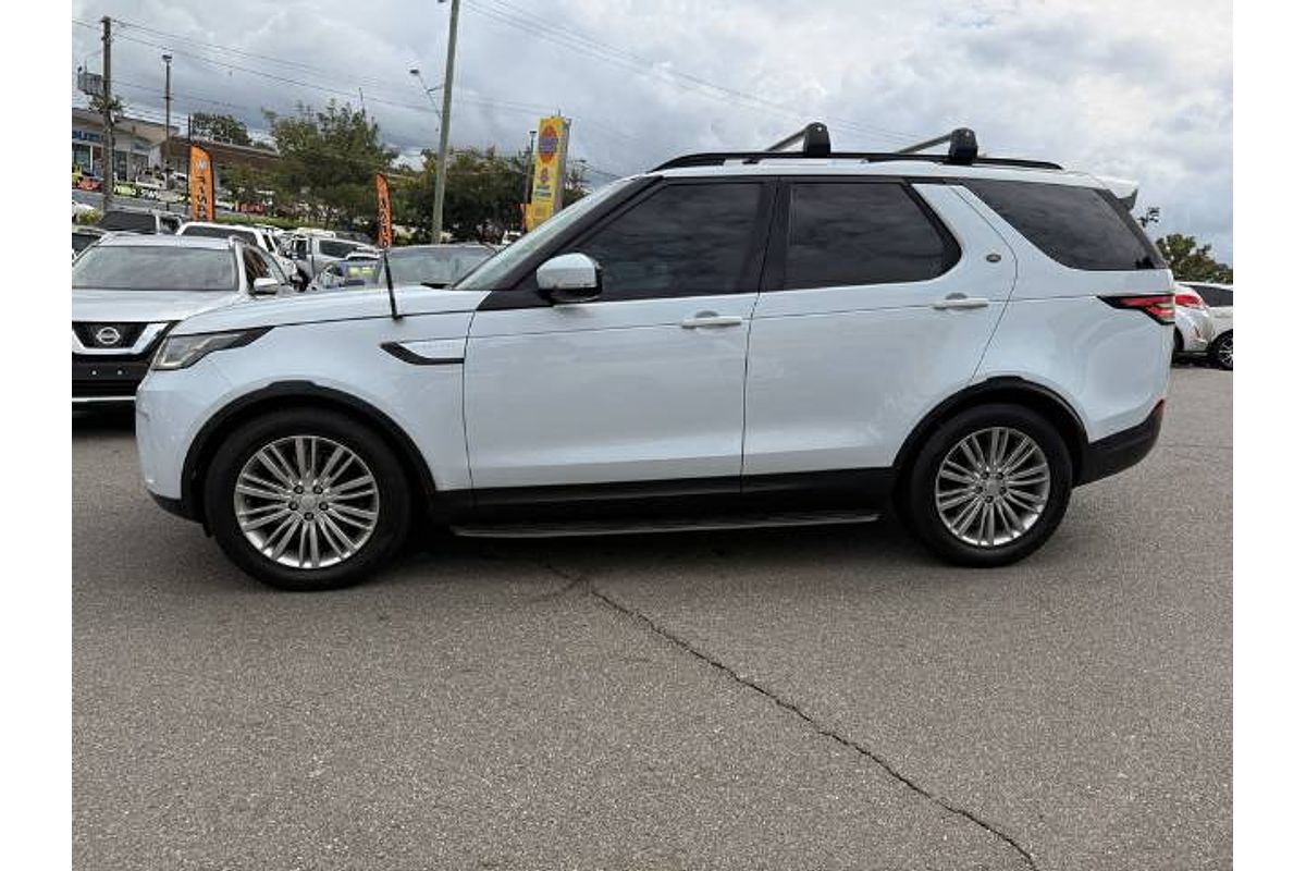 2017 Land Rover Discovery TD6 HSE Series 5