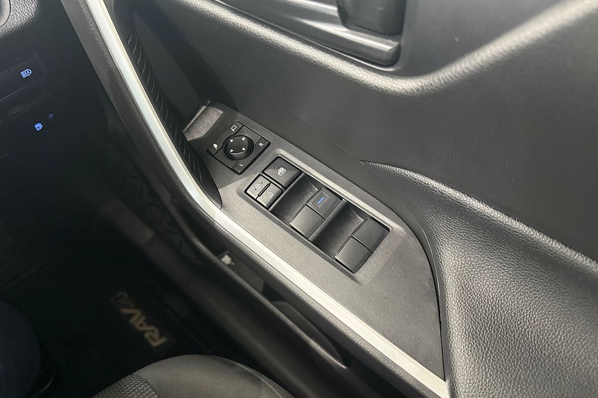2020 Toyota RAV4 GX AXAH54R