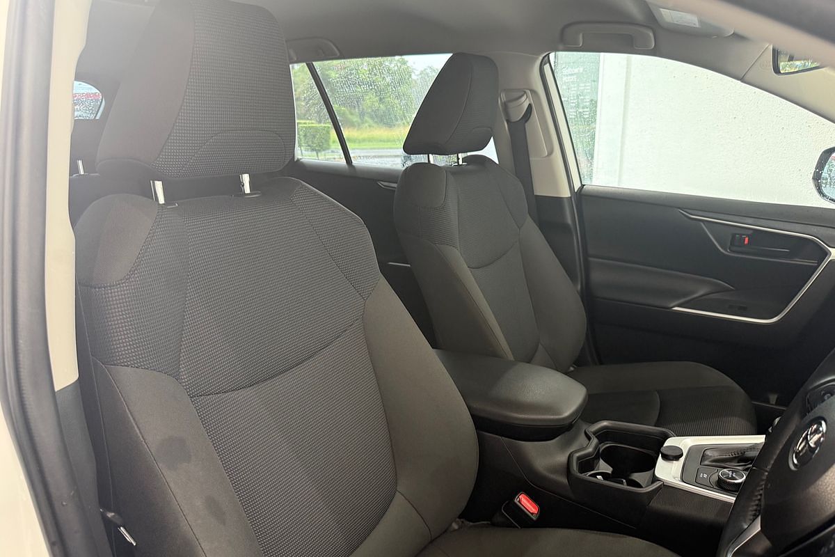 2020 Toyota RAV4 GX AXAH54R