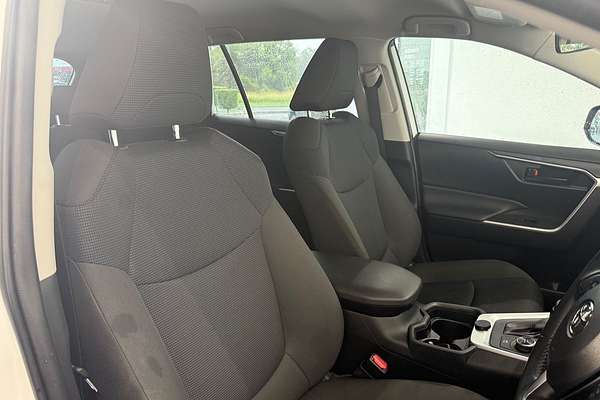 2020 Toyota RAV4 GX AXAH54R