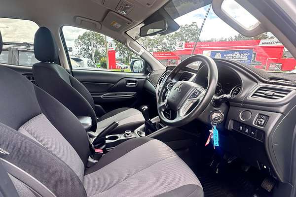 2019 Mitsubishi Triton GLX+ MR 4X4