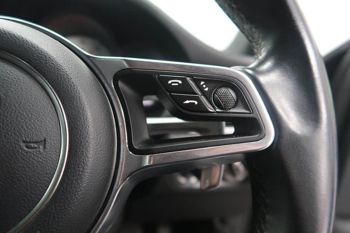 2017 Porsche Macan GTS 95B