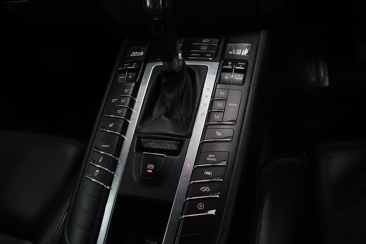 2017 Porsche Macan GTS 95B