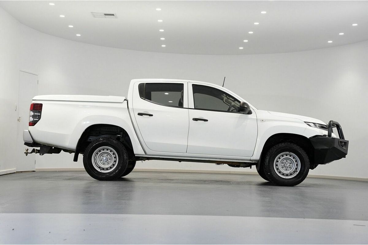 2019 Mitsubishi Triton GLX MR 4X4