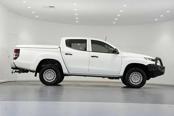 2019 Mitsubishi Triton GLX MR 4X4