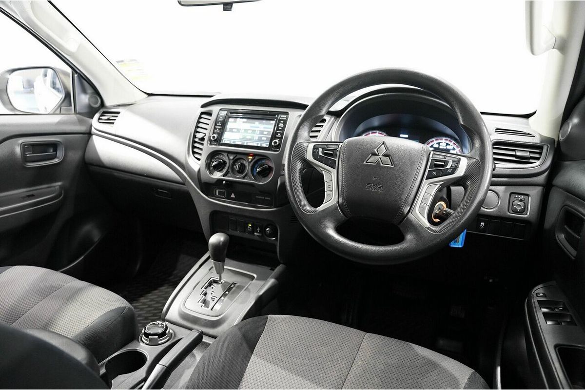 2019 Mitsubishi Triton GLX MR 4X4
