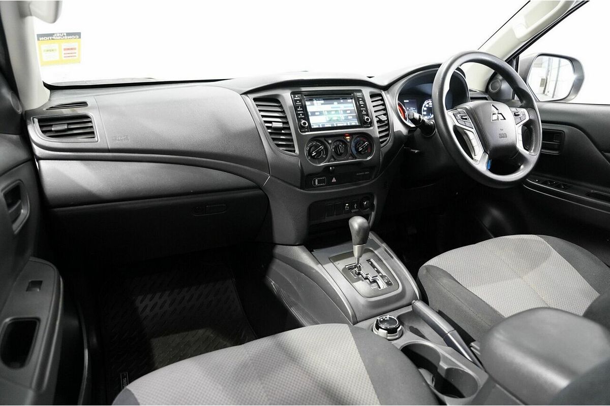 2019 Mitsubishi Triton GLX MR 4X4