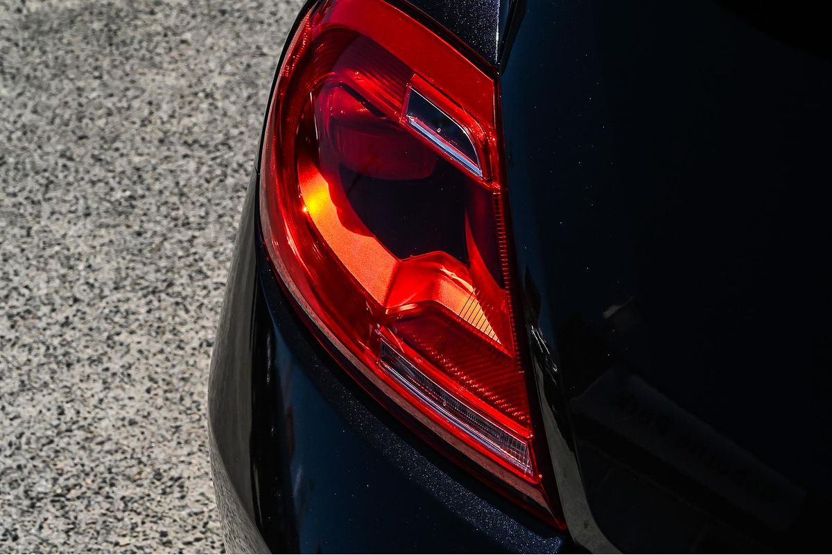 2013 Volkswagen Beetle 1L