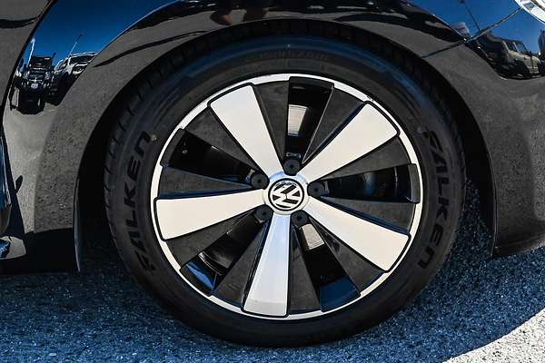 2013 Volkswagen Beetle 1L