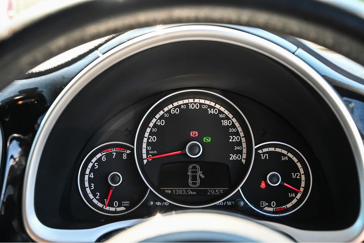 2013 Volkswagen Beetle 1L