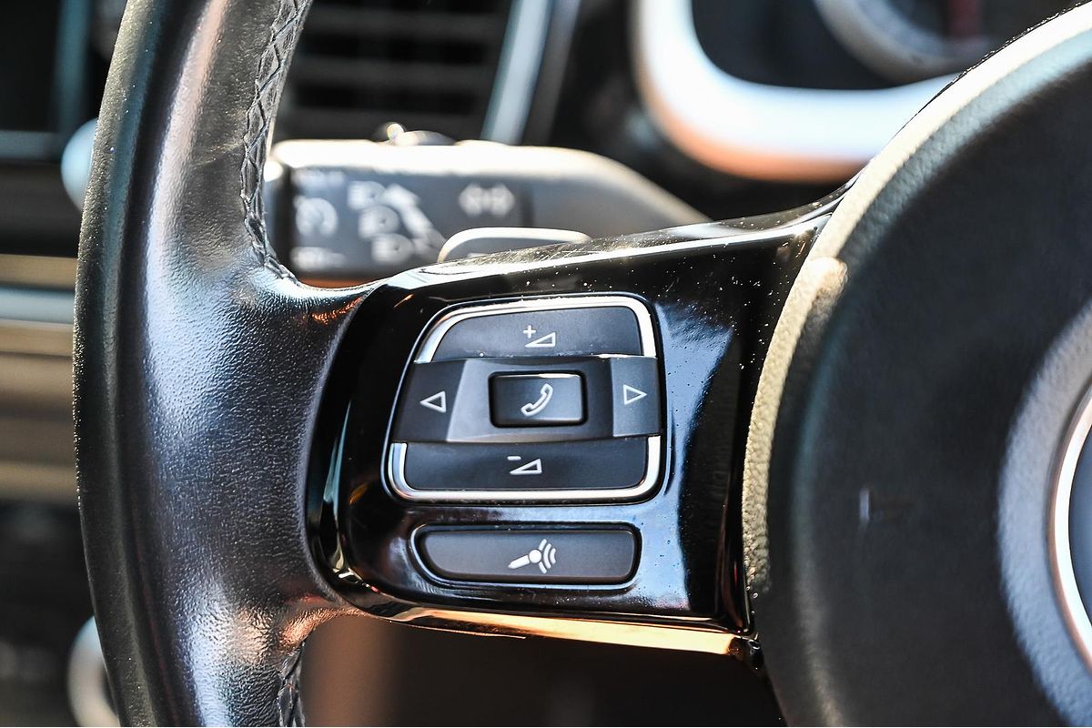 2013 Volkswagen Beetle 1L